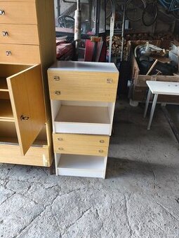 Predám starší nábytok