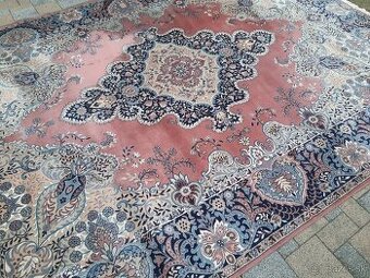 Perzský koberec 2 ks rozmerov 250-350 cm predám.