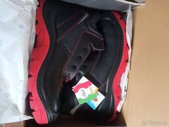 Zimná pracovná obuv