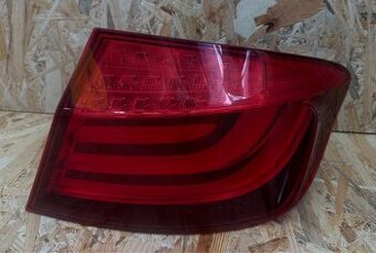BMW 5, F10, prave zadne LED svetlo