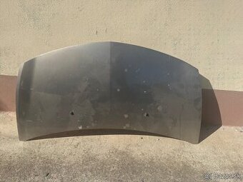 Predná kapota Renault Clio III 3