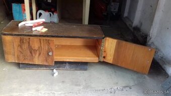 Skrinka, botník, stojan