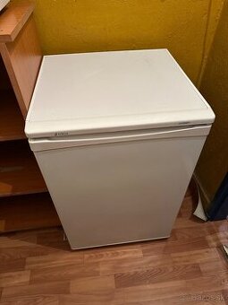 Chladnička s mraziakom edesa
