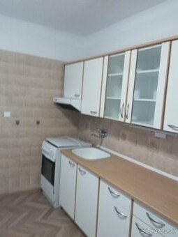 Prenájom 2 izbového bytu Topoľčany