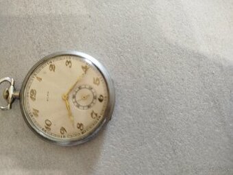 Cibuľky,hodinky Alma