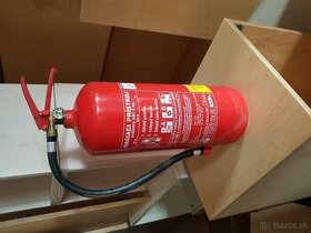 Práškový hasiaci prístroj 6kg