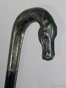Strieborná palička špacírka - hlava koňa