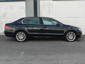 rozpredám Superb 2 facelift 2014 čierny