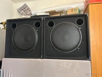 Behringer Subwoofer 18” napredaj - 1