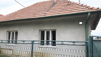NOVINKA  4 izbový rodinný dom na Chrenovej s 8 árovou záh