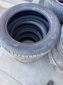 Predám letné pneu 215/55r17