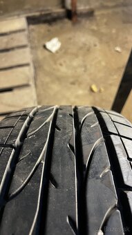 4.Bridgestone Dueler H-P 215/60 R17