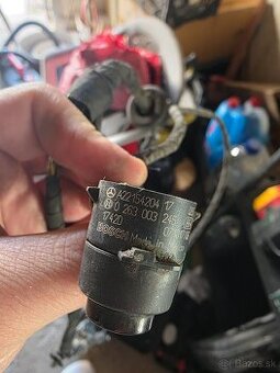Parkovacie senzory Mercedes A22154204