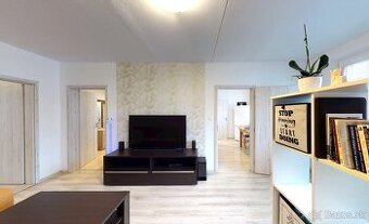 Priestranný zariadený 2 izb.byt s balkónom ZÁPAD