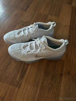 Nike VAPORMAX - 1
