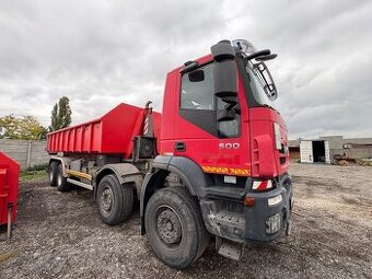 Iveco 8x4 hakovy nosič+5kont