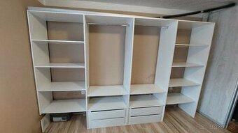 Predám veľkú vstavanú skriňu so 4 posuvnými dverami – komple