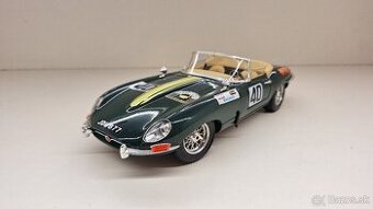 1:18 JAGUAR E CABRIO No. 40