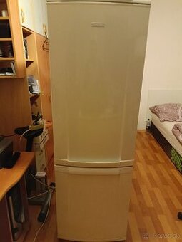 Chladnička Electrolux