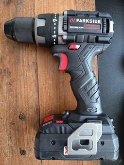 Aku vŕtací skrutkovač