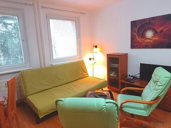 Prenájom 2 izbový byt Nitra Na Hôrke