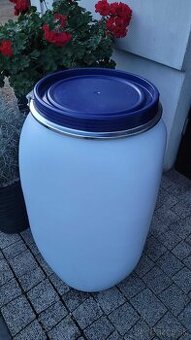 Predám potravinárske plastové sudy 70L