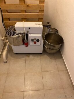 Predám mixer