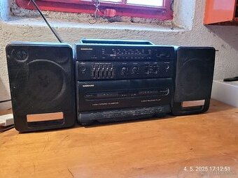 Samsung boombox