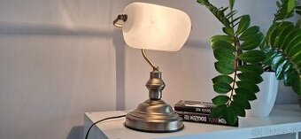 Stolová lampa