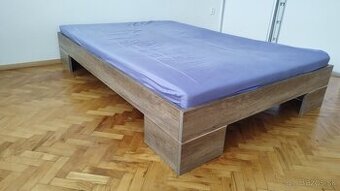 Manželská posteľ