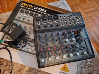 Mix Behringer XENYX 1202FX - 1