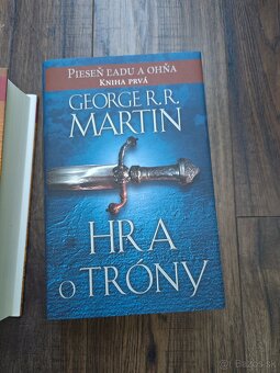 George R.R.Marin - Hra o trńy , Súboj kráľov