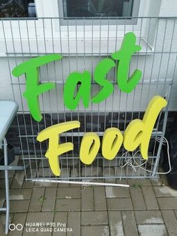 Predam svietiacu reklamu Fast Food