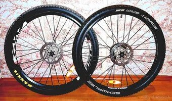 Kompletné kvalitné kolesá na bicykel.