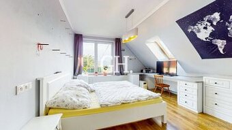 NOVÁ BAŇA- RODINNÝ DOM- ČIASTOČNÁ REKONŠTRUKCIA - 1