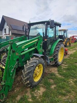 Traktor John deere 5820
