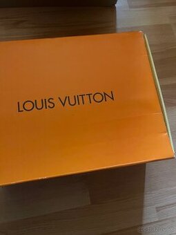 Louis Vuitton black