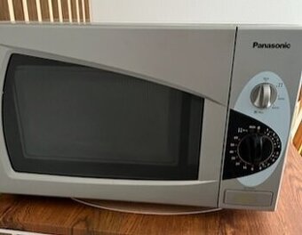 Mikrovlnná rúra PANASONIC