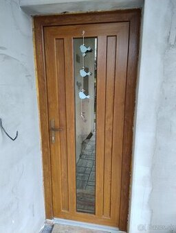 Vchodove dvere 70 Pravé
