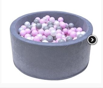 Suchý bazén s guličkami