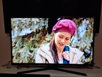 Predám FLAT SMART LED TV Samsung UE32J5572SU Full HD s Wi-Fi