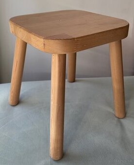 IKEA FLISAT detská STOLIČKA za 10EUR