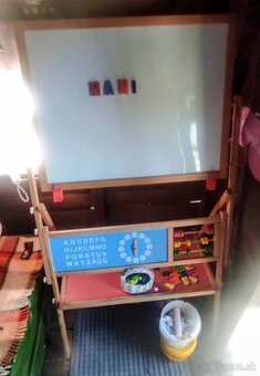 Obojstranná magnetická tabuľa