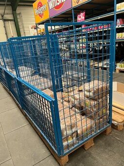 Železný kôš na palete