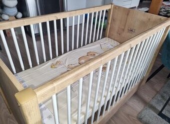 Detská postieľka z masívu