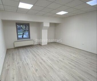 Dobré Reality Vám ponúkajú prenájom bezbariérovej komerčnej 