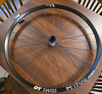 Predné koleso DT SWISS H1700 Hybrid 622x30
