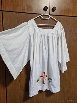 Miništrantskú superka a alba – ručne vyšívané