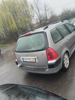 Predám auto Peugeot 307.2liter 79kw