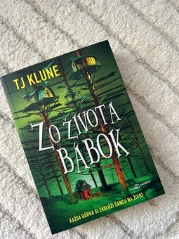 Zo života bábok TJ Klune